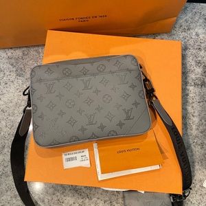 Louis Vuitton Duo Messenger Bag